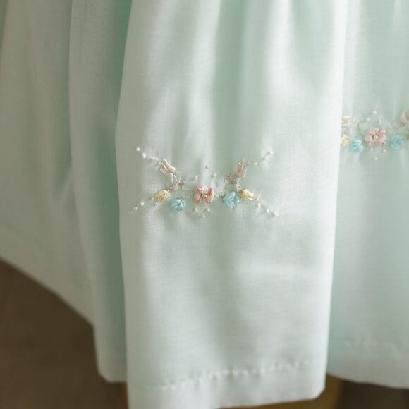 Mint Green Special Occasion Dress Pearls Embroidery STUNNING Embellishments - Picture 3 of 6